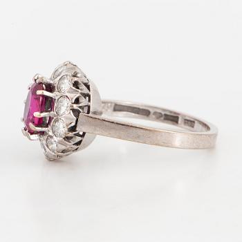 0,99 ct ruby and 0,71 ct brilliant cut diamond ring.