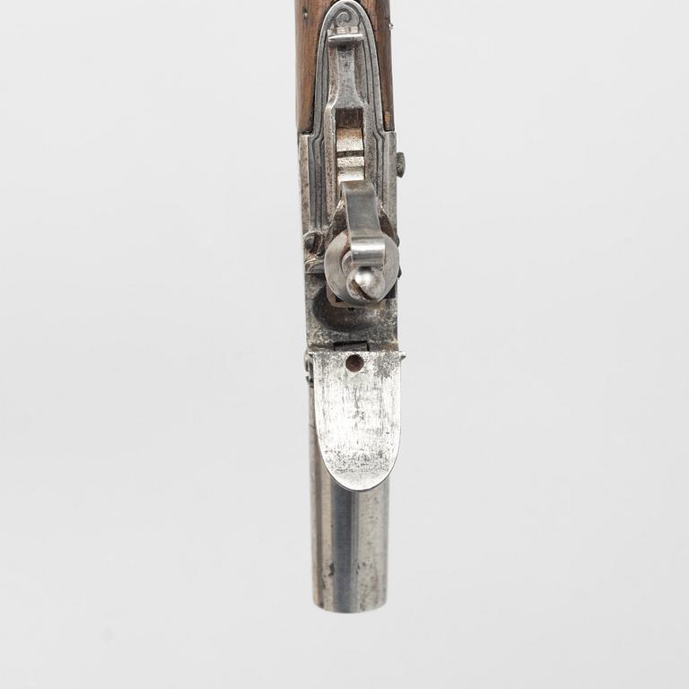 Flintlock pistol, early 19th century.