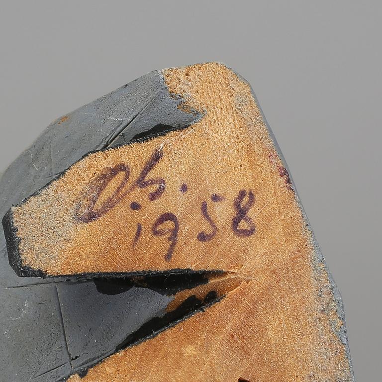 FIGURER, 17 st, trä, några signerade, 1900-tal.