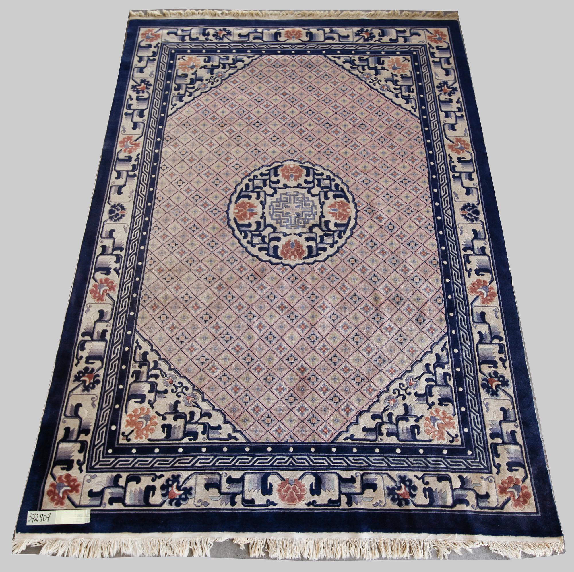 MATTA, Kina.  300 x 214 cm.