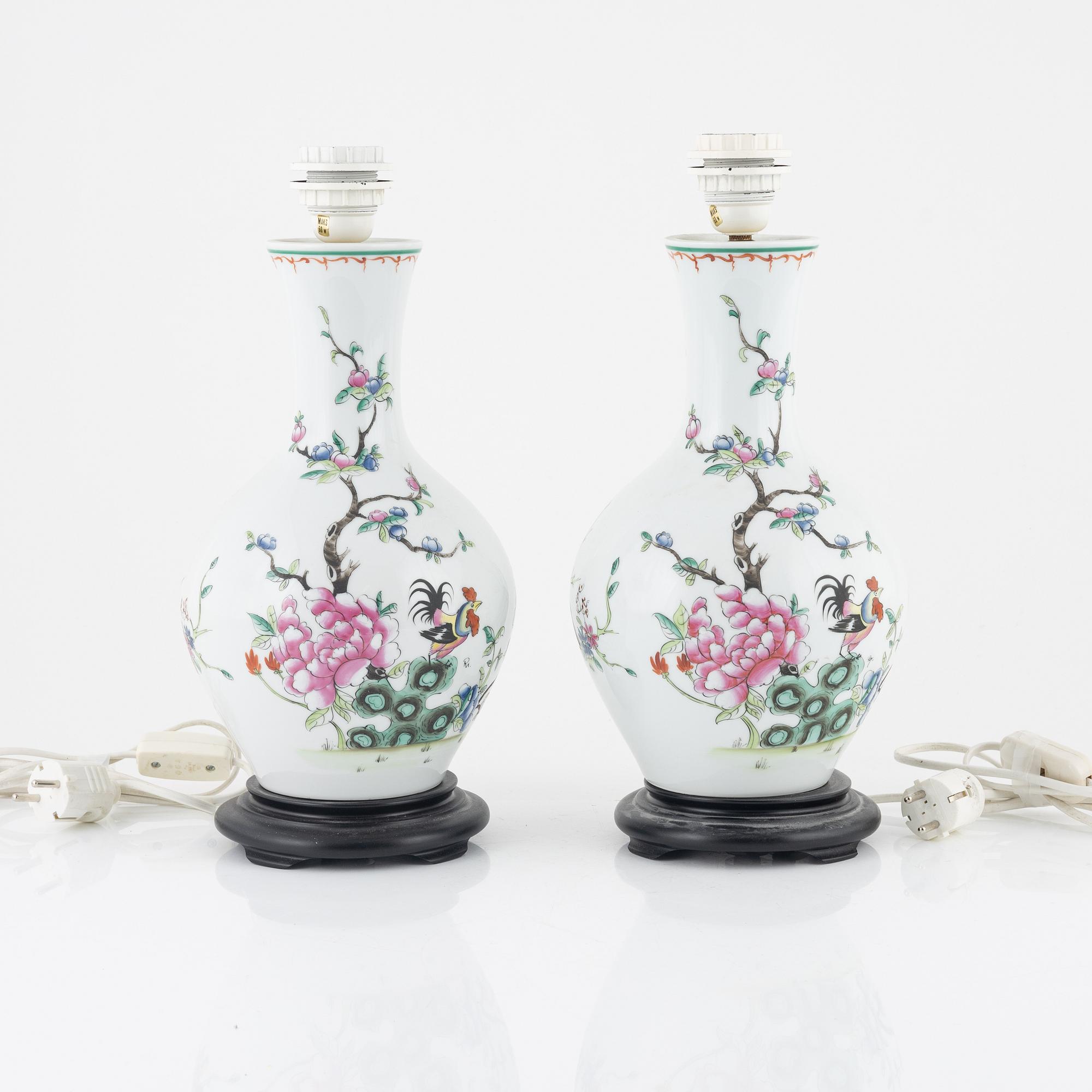 Bordslampor, ett par, porslin, Kina, 1900-tal.