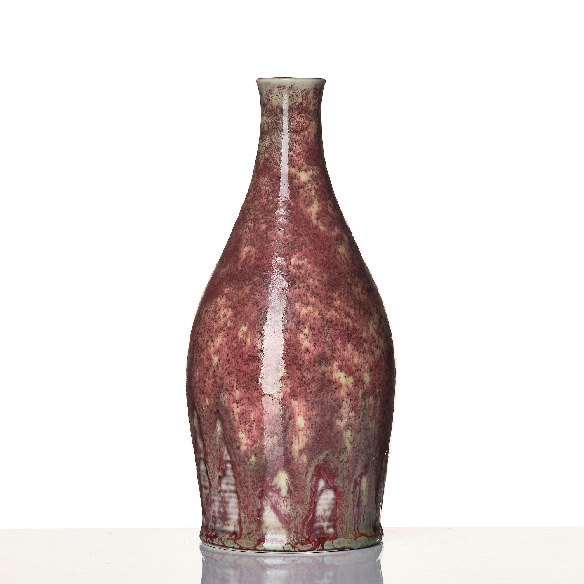 Aune Siimes, a porcelain vase, Arabia, Finland 1940s.