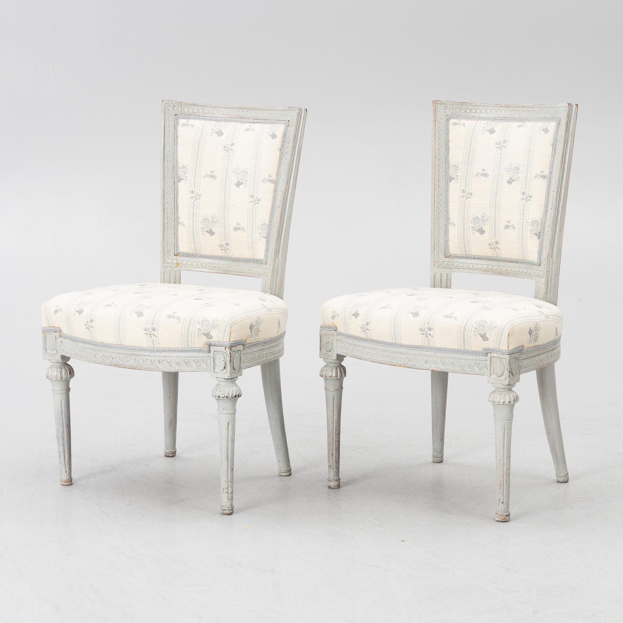 Anders Svensson i Stekered possibly, a pair of Gustavian chairs, Lindome, late 18th century.
