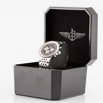 Breitling, Navitimer Heritage, chronograph, wristwatch, 43 mm.