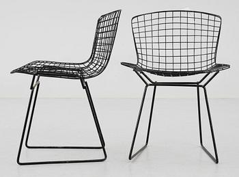 STOLAR, ett par, "Sidechair", design Harry Bertoia, 1960-tal.