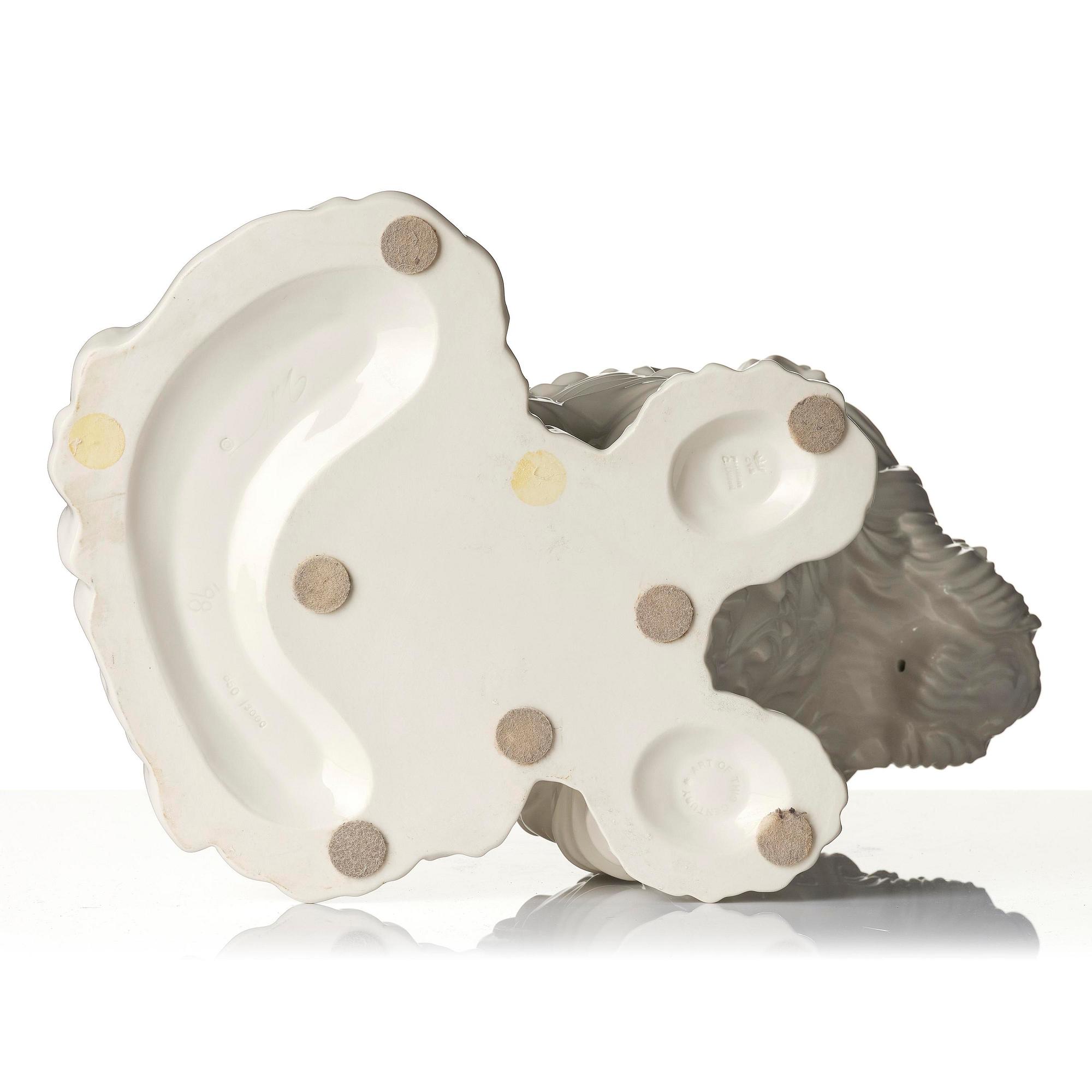 Jeff Koons, "Puppy Vase".