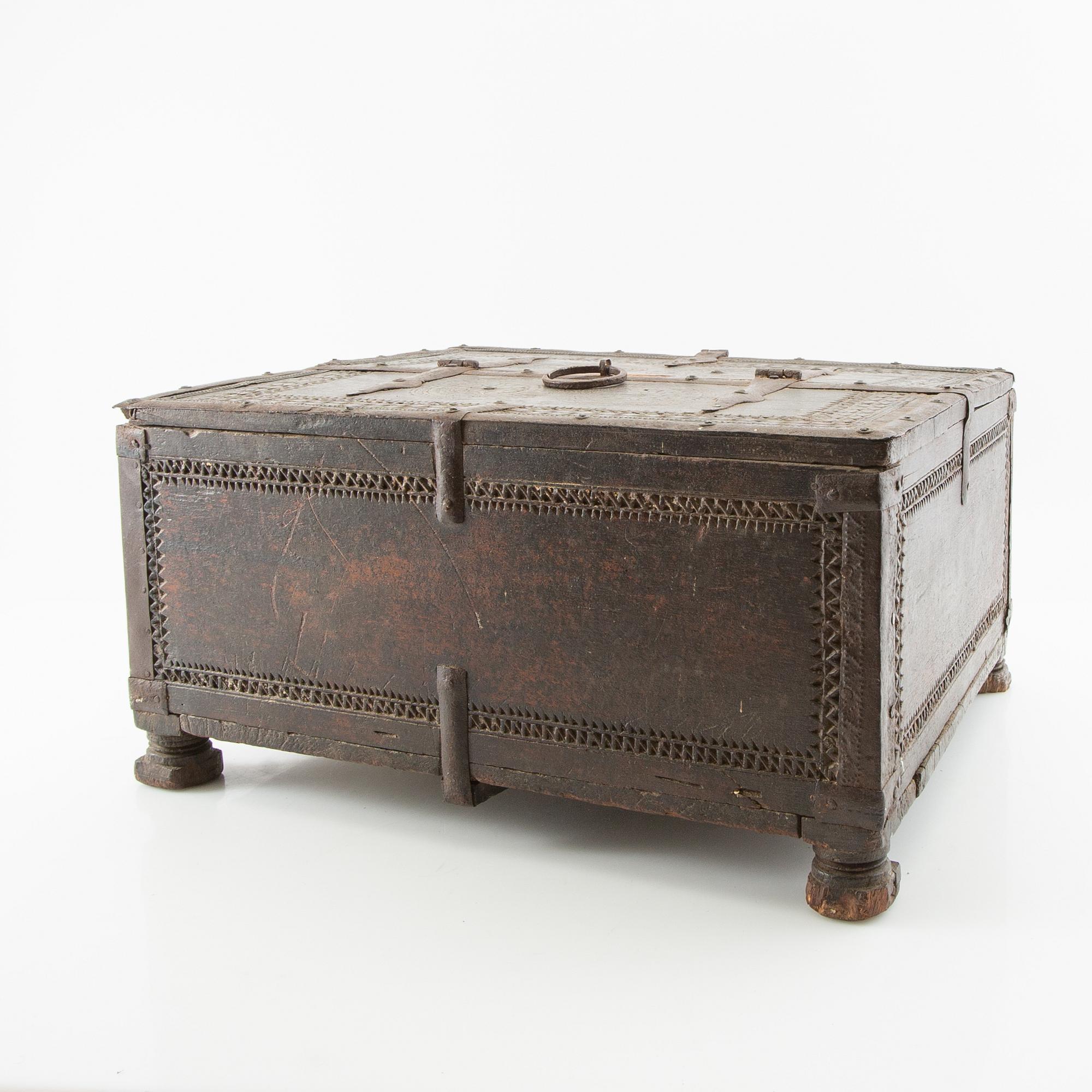 Casket Baroque style 19th century or earlier.