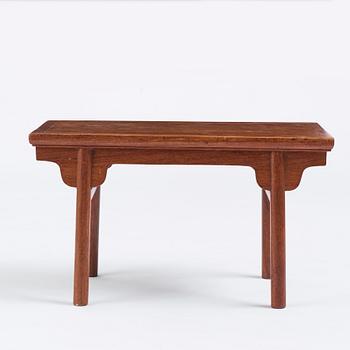 A small hardwood recessed-leg table, Qing dynasty, 17th/18th Century.