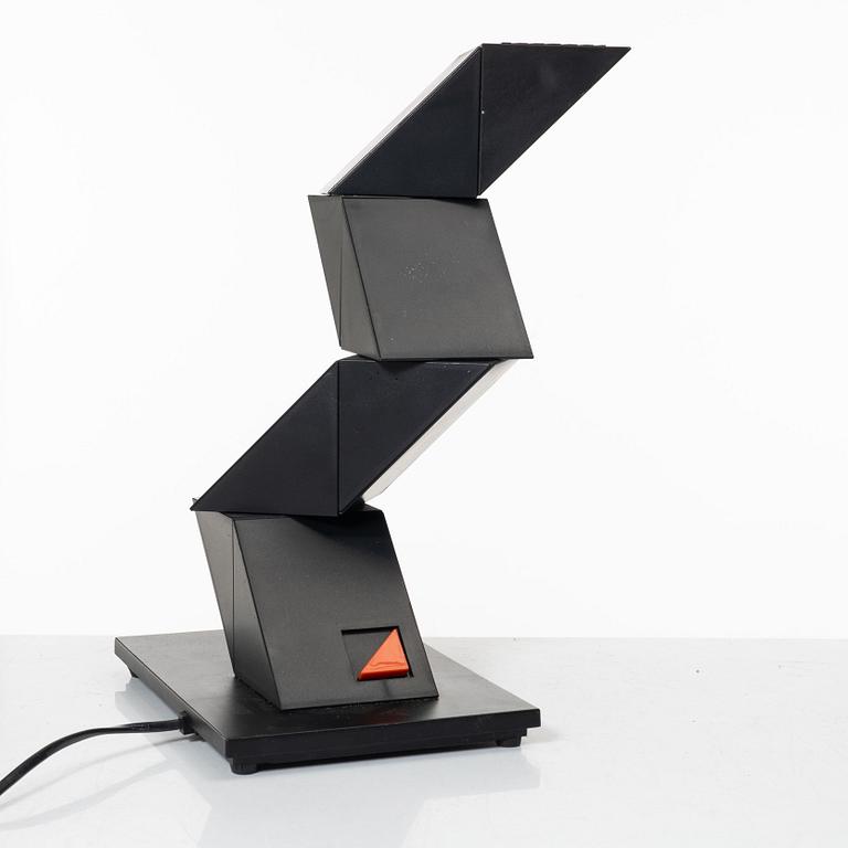 Shui L. D. Chan, bordslampa, "Zig-Zag", Massive-Elite, 1980-tal.