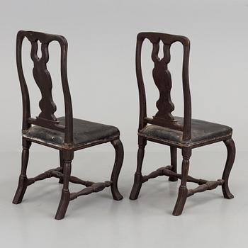 STOLAR, ett par snarlika, senbarock, 1700-tal.