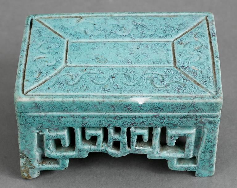 MINIATYRBORD, porslin, Kina 1900-talets första hälft.