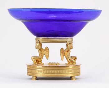 UPPSATSSKÅL, empire, troligen Ryssland. 1800-talets första hälft.