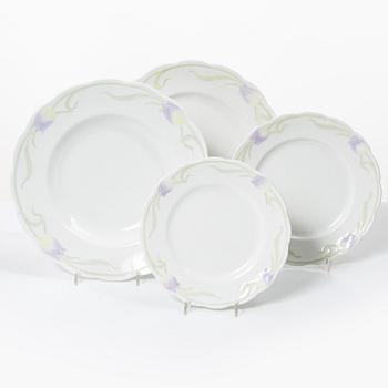 Alf Wallander, a 22-piece 'Tulpan' dinner service, Art Nouveau, Rörstrand, early 20th century.