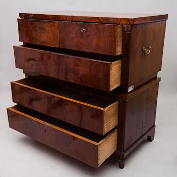 BYRÅER, 2 st, 1800-talets mitt.