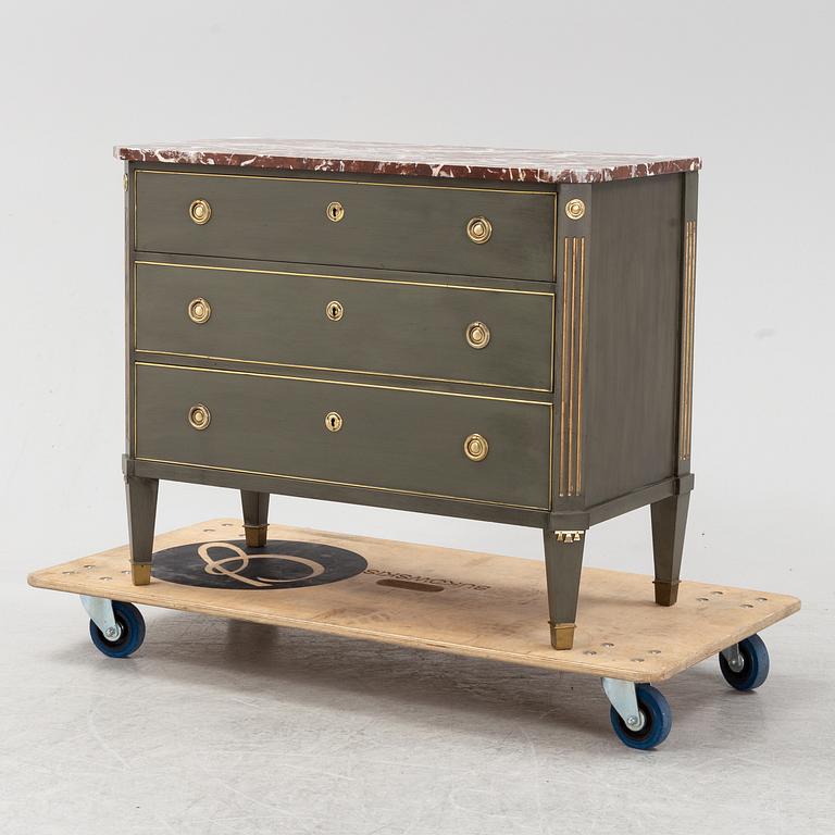 Byrå, Gustaviansk stil, 1900-talets första hälf/mitt.