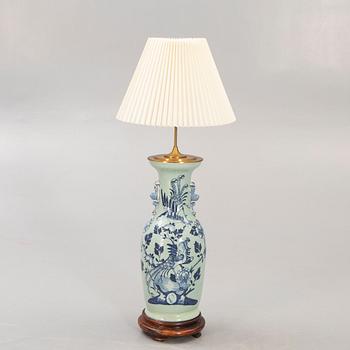 A Chinese porcelain floor vase/lamp 19th/20th century.