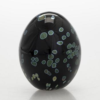 Oiva Toikka, An annual glas bird, "Wildwood cuckoo" and egg, signed O. Toikka Nuutajärvi 2003.