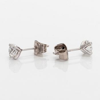 Örhängen, briljantslipade diamanter totalt 1,00 ct, 14K vitguld.