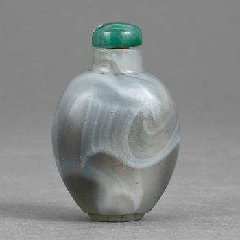 SNUSFLASKA, Kina, troligen glas 1900-talets första del.
