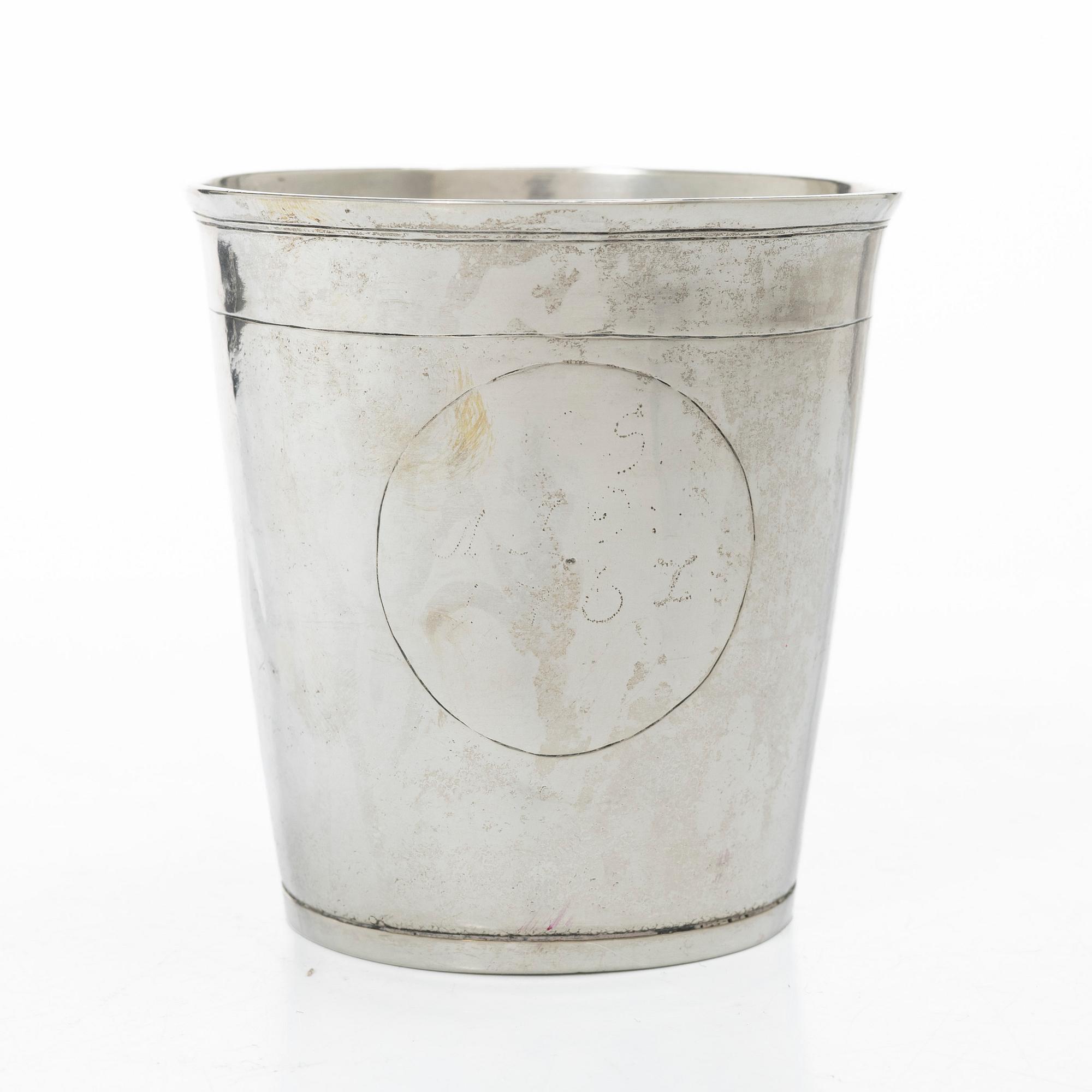 A Danish 18th century silver beaker, mark of Jen Kieldsen Sommerfeldt, Aalborg (active 1726-1772).