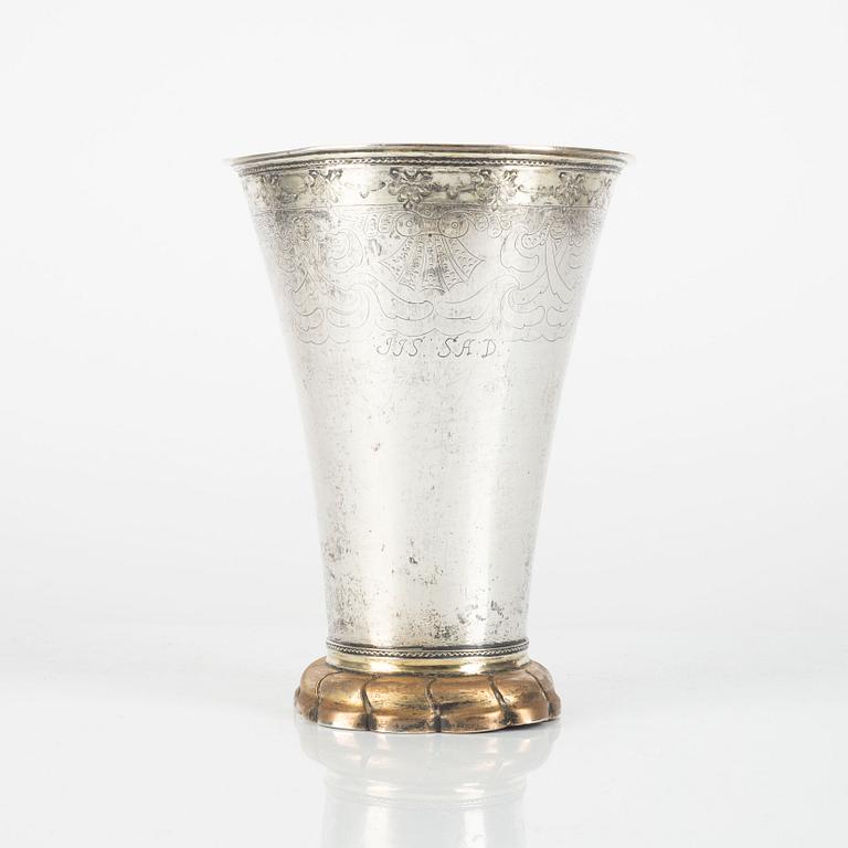 A Swedish parcel-gilt silver beaker, mark if Martin Bernström, Härnösand 1780.