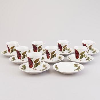A 22(+1)-piece porcelain coffee set,  "Ruusu" (Rose), Anneli Qveflander & Ulla Procopé. In produktion 1957-1969.