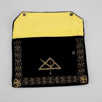 VÄSKA / ETUI, svart sammet, 1900-talets första kvartal.