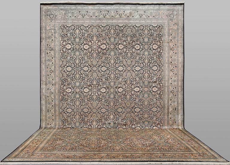 Carpet, Silk, Kashmir, 580 x 362 cm.