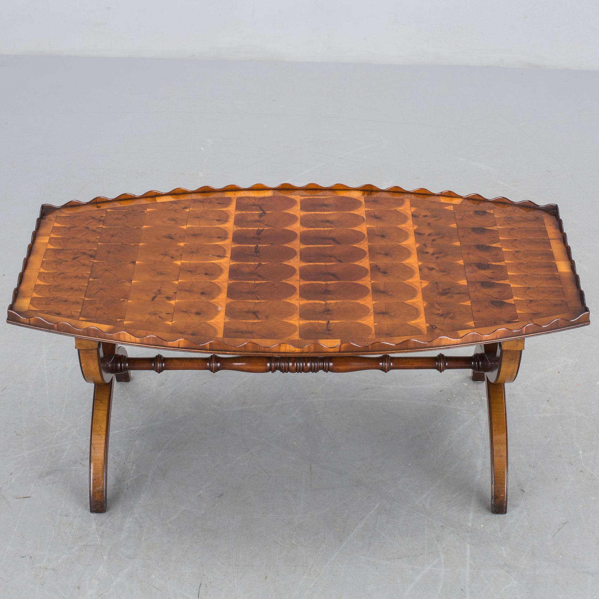 SOFFBORD, engelsk stil, 1900-tal.