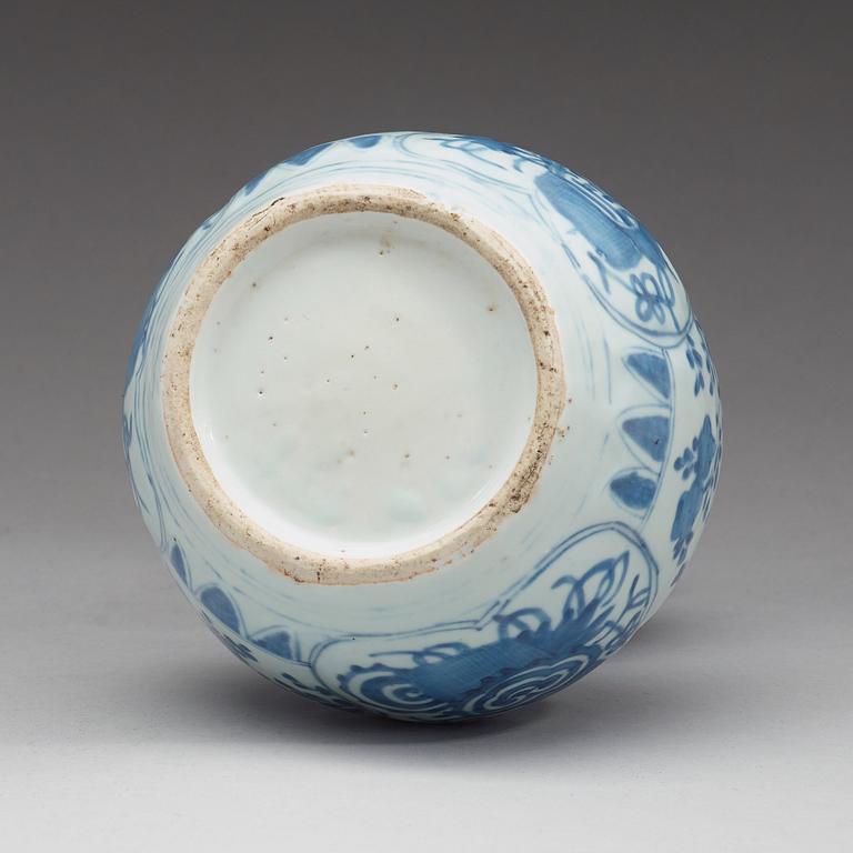 VAS, porslin. Mingdynastin, Wanli (1573-1620).