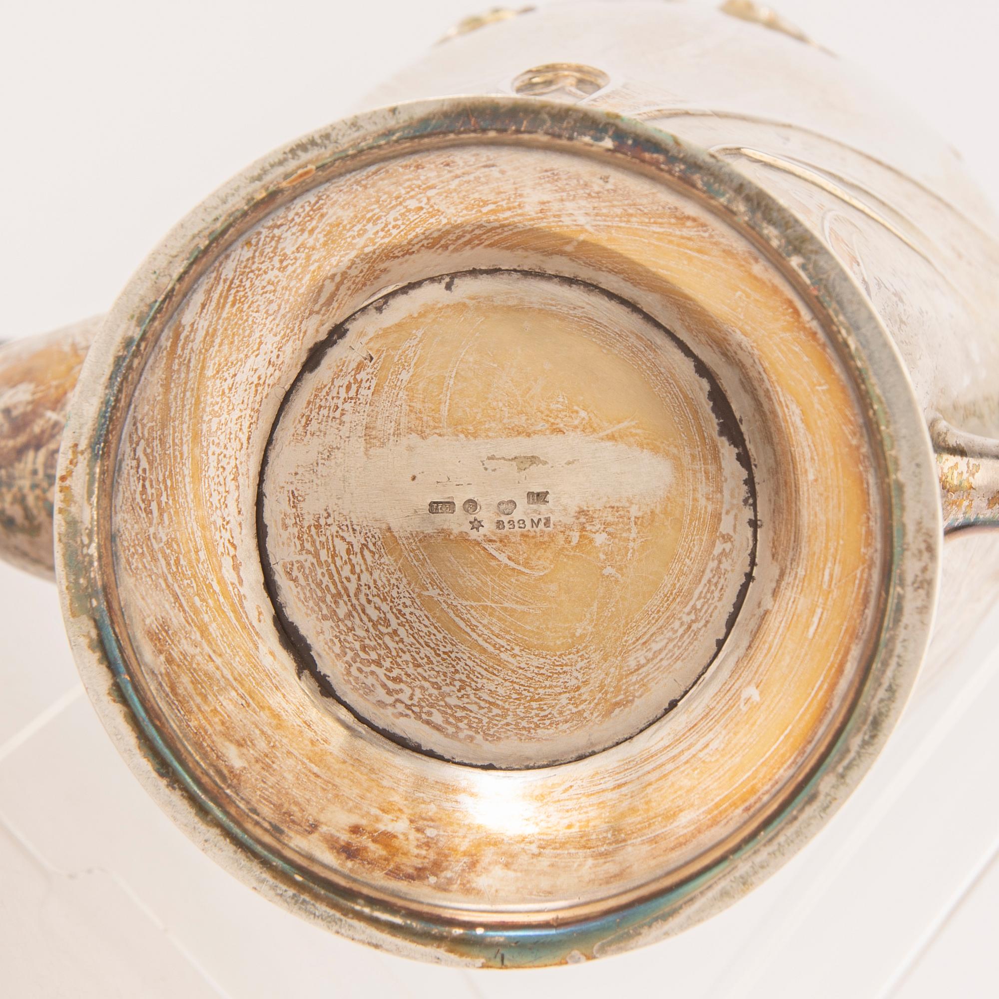 A Swedish 20th century silver 3 pcs coffee service mark of M Lysell Trelleborg 1910 weight 1231 grams.