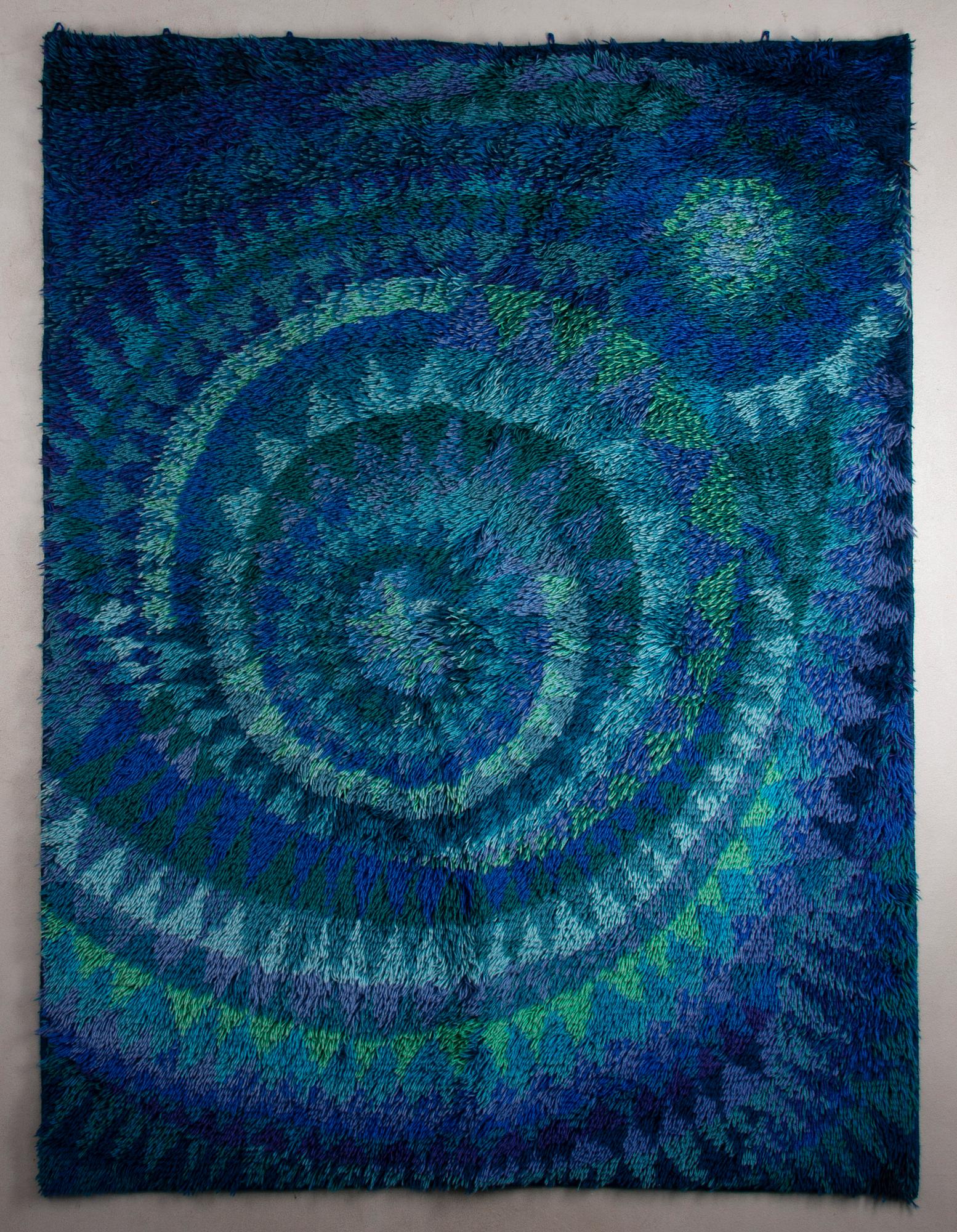 RYA, "Blue Seashell", Marjatta Metsovaara, Finnrya. Ca 183 x 137 cm.