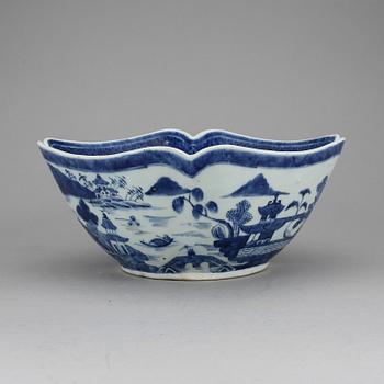SKÅL, porslin, Kina Jiaqing (1796-1820).