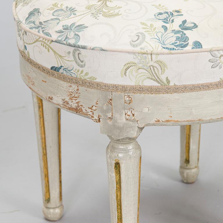 Two Gustavian stools, late 18th century.