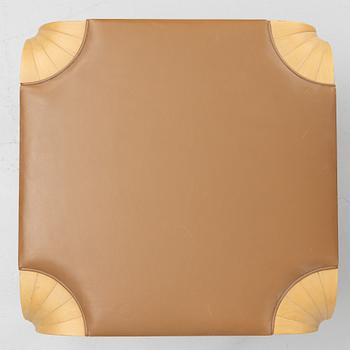 Alvar Aalto, pallar, ett par, modell X601, Artek.