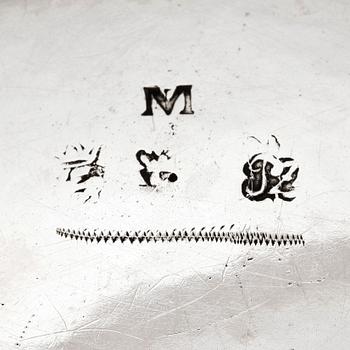 BÄGARE, silver, troligen Petter Zettersteen, Norrköping, 1700-tal. Vikt ca 286 gram.