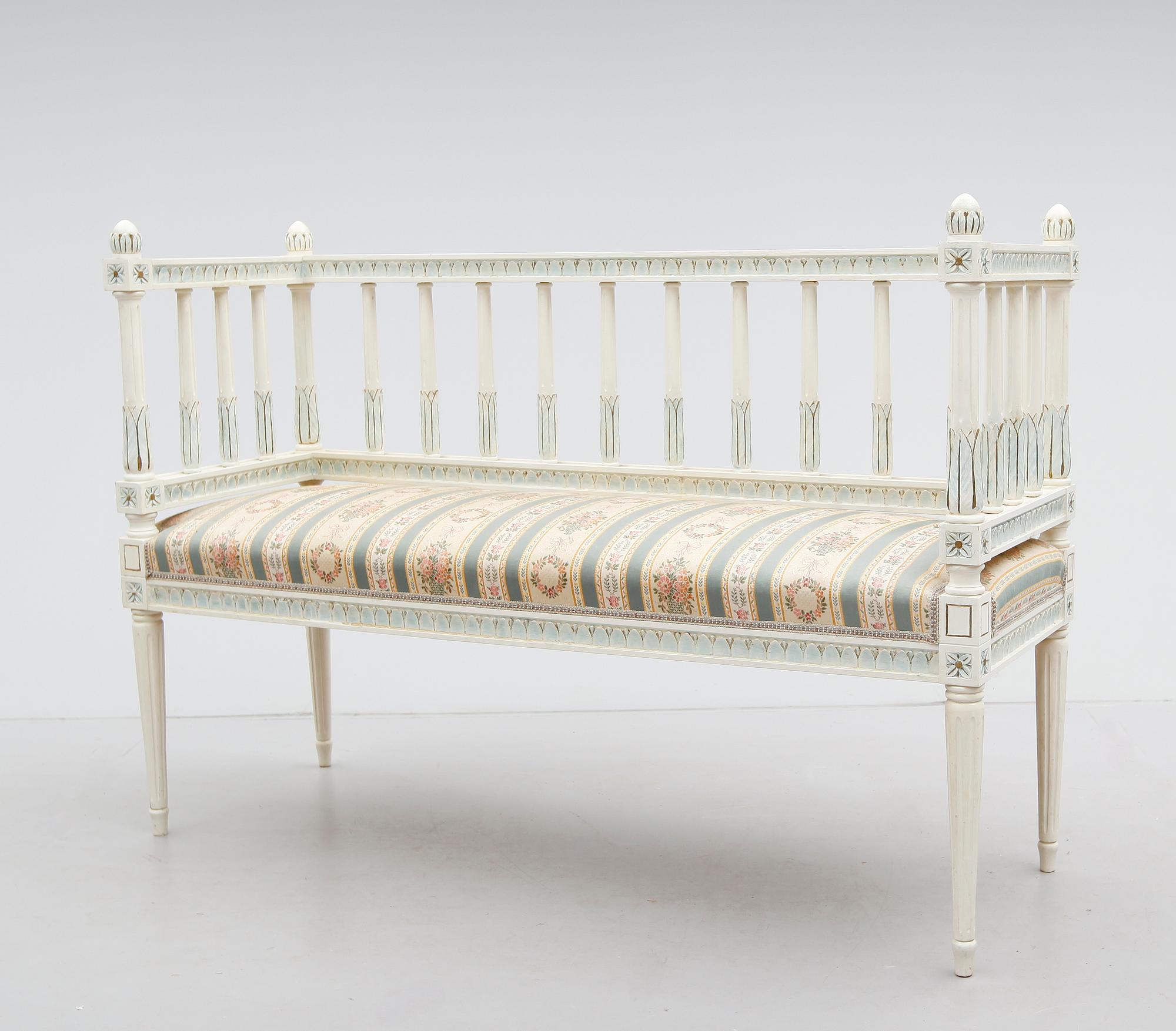 SOFFA, gustaviansk stil, 1900-talets första hälft.