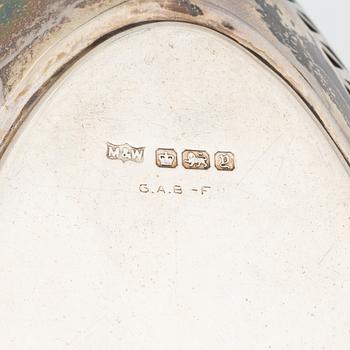 Mappin & Webb Ltd, a silver bread basket, Sheffield, England, 1916.