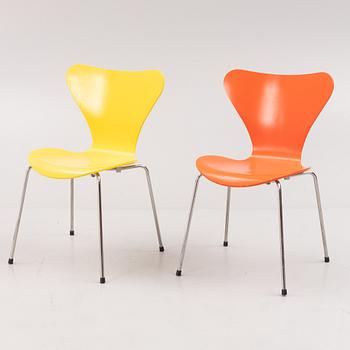 Arne Jacobsen, stolar, 8 st, "Sjuan", Fritz Hansen, Danmark.