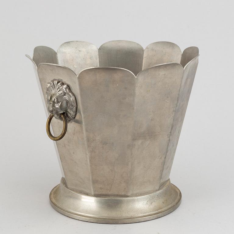 A swedish pewter winecooler, Rudolf Zibell Metallvarufabrik, Eskilstuna, 1930s.