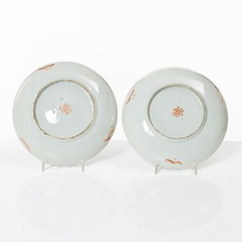 Skålar, sex stycken samt fat, sex stycken, porslin, Kina, sen Qingdynasti / 1900-tal.