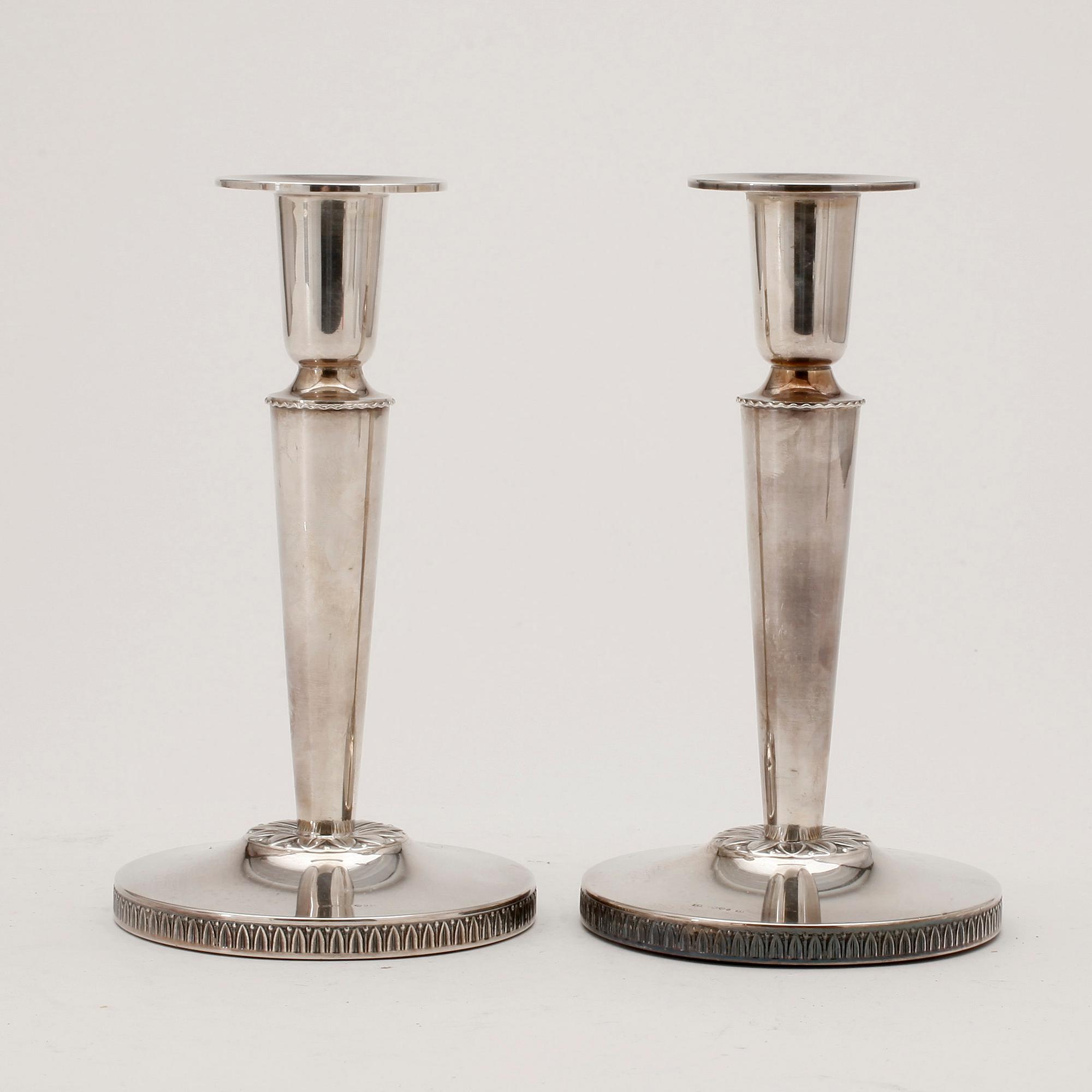 LJUSSTAKAR, ett par, silver, K & Ec, Göteborg, 1972.