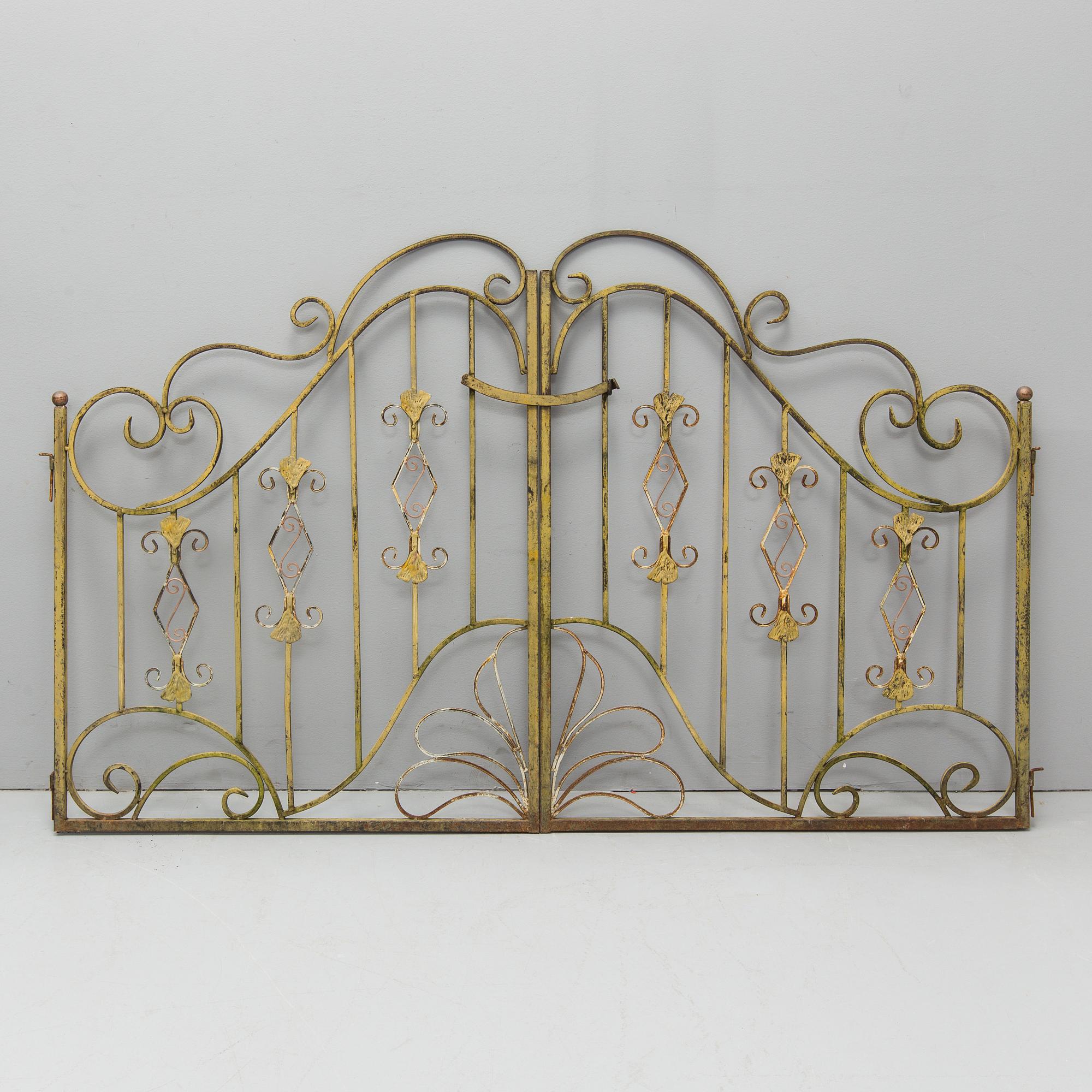 SMIDESGALLER, troligen till balkong eller terrass, 8 delar, omkring 1900.