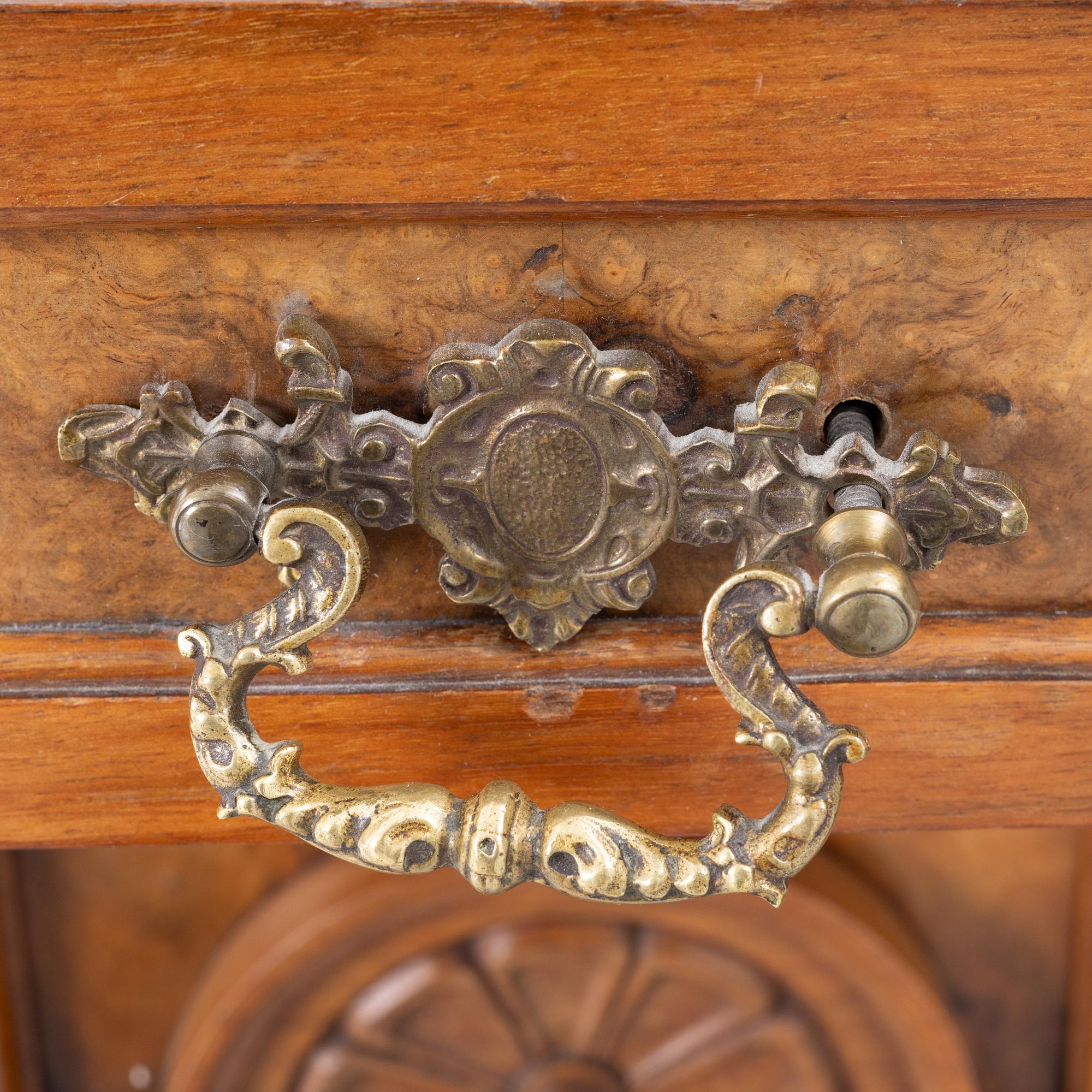 Bedside tables/cabinets, a pair, Neo-Renaissance, late 19th century.