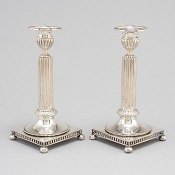 LJUSSTAKAR, ett par, silver, GAB, Stockholm, 1919.