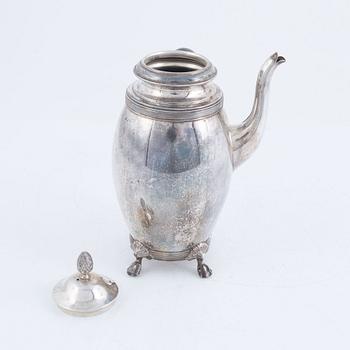 A silver coffee pot, mark of AG Dufva, Stockholm 1928.