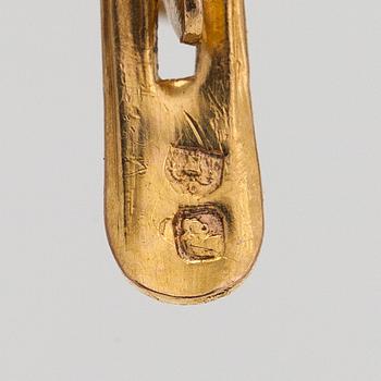 Korvakorut, 18K kultaa, hopeaa ja timantteja yht n. 0.06 ct. Portugali, 1900-luvun alkupuoli.