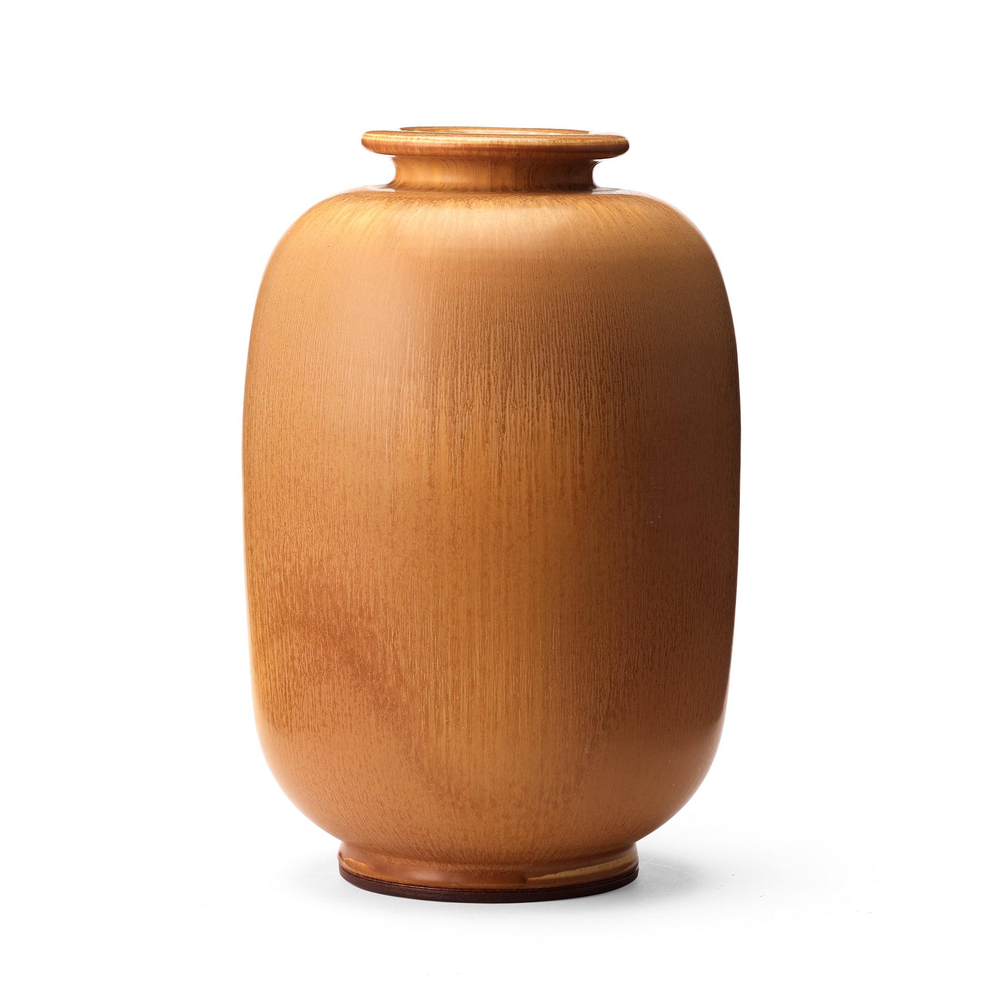 Berndt Friberg, a stoneware vase, Gustavsberg studio 1972.