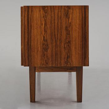 Ib Kofod-Larsen, sideboard, modell "501" ur "Ib 500"-serien, Seffle Möbelfabrik, Säffle, 1960-tal.