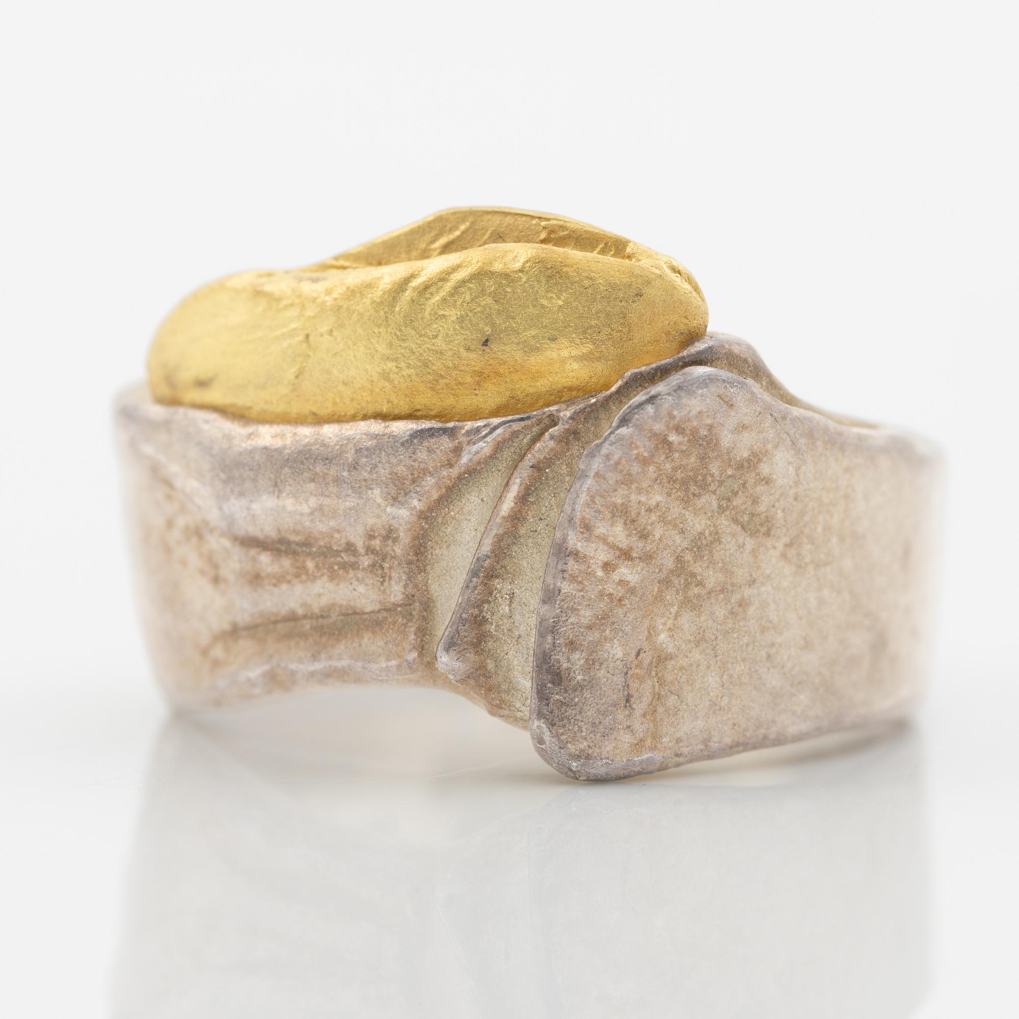 Ring sterling silver and gilded silver.